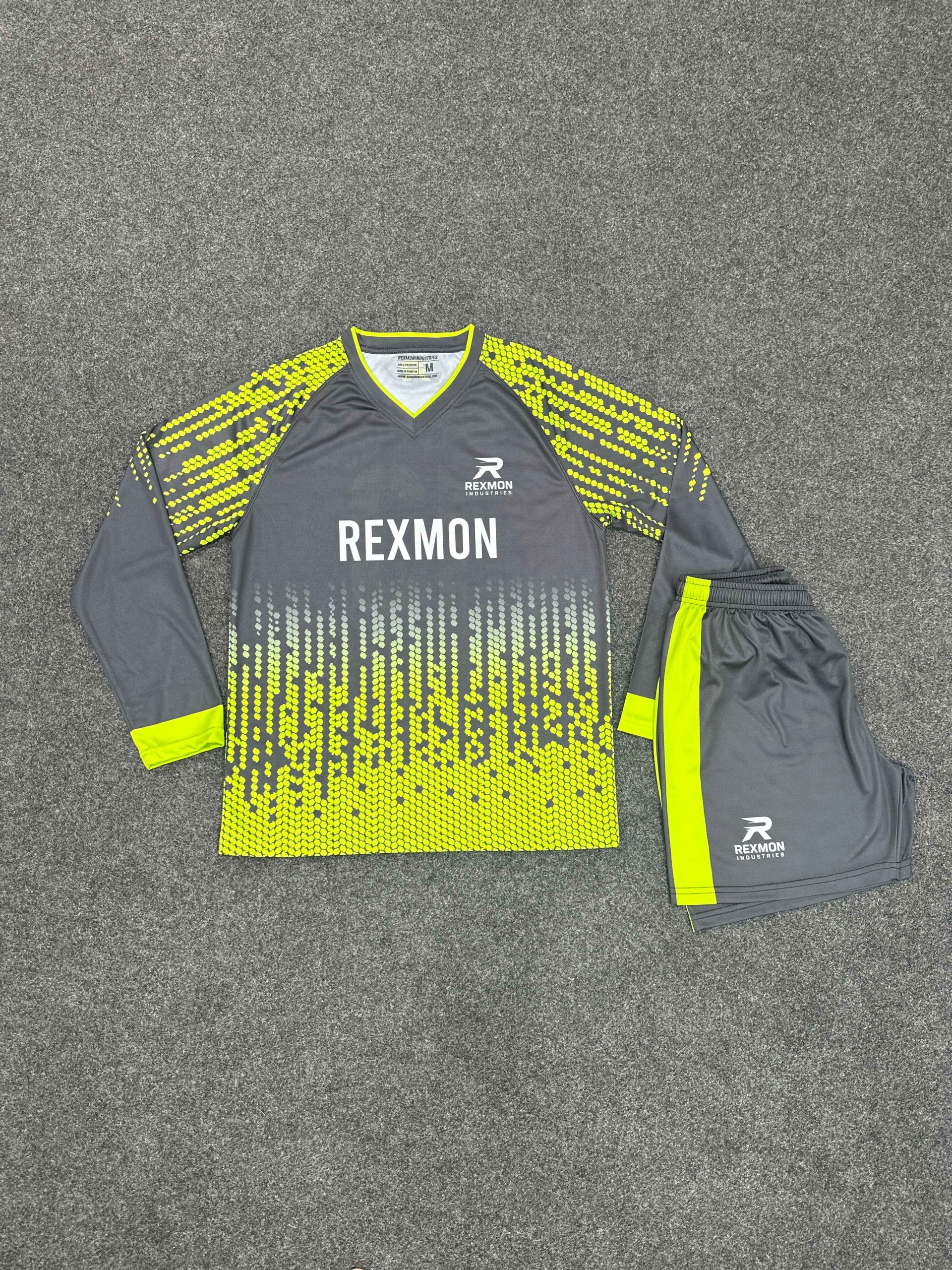 Custom goalkeeper kits